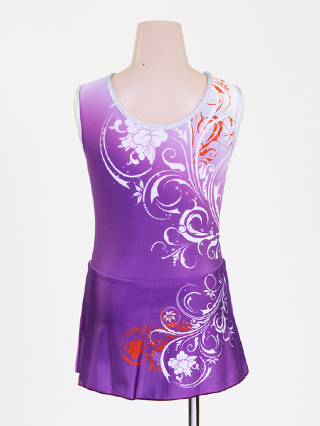 エレガントな女子新体操レオタード